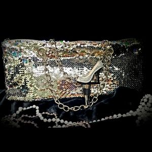 🎉 Sparkling Silver Insulated Wine Bag & Cork